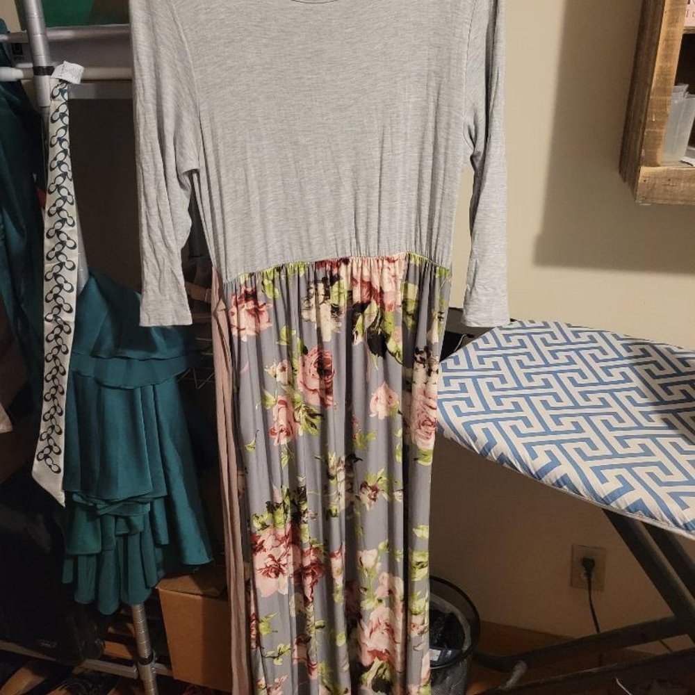 New Size XL Floral Maxi Dress